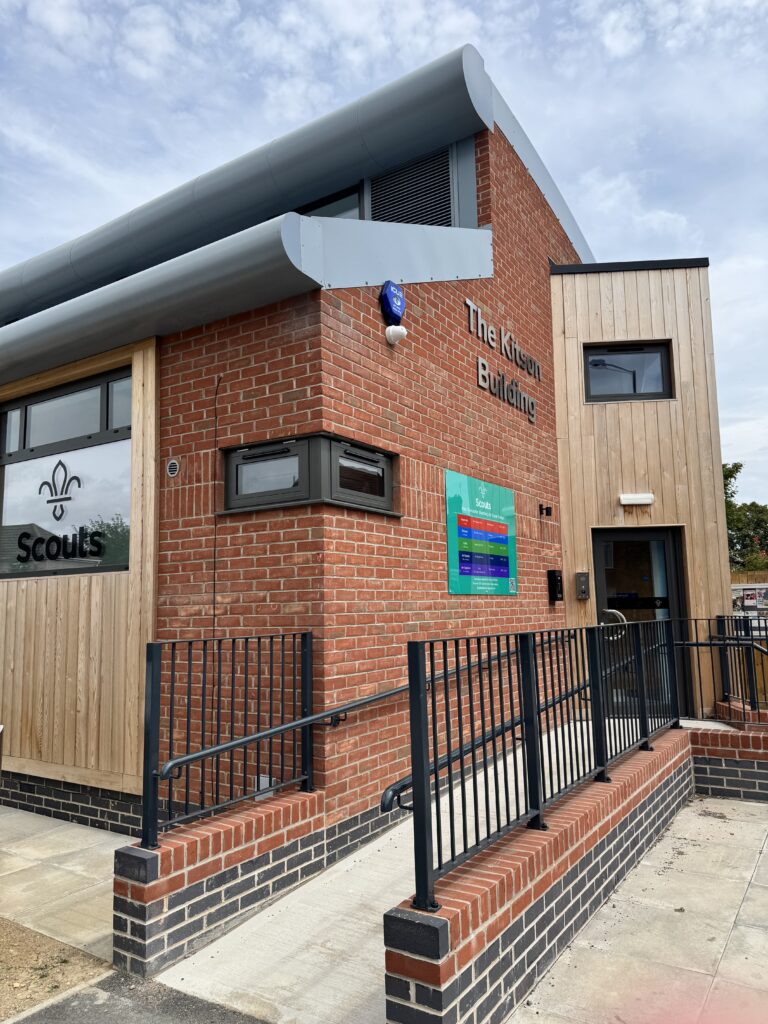 A side view of the front of the Kitson Building showing the accessibility ramp.